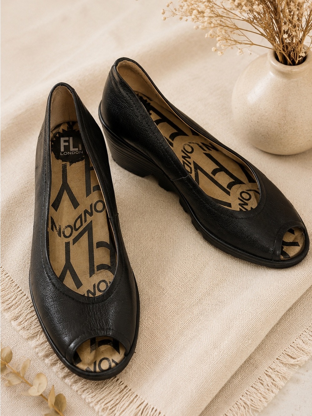FLY London Black Peep Toe Low Wedge Pumps Size 39 / 8.5 Chunky Statement Comfort
